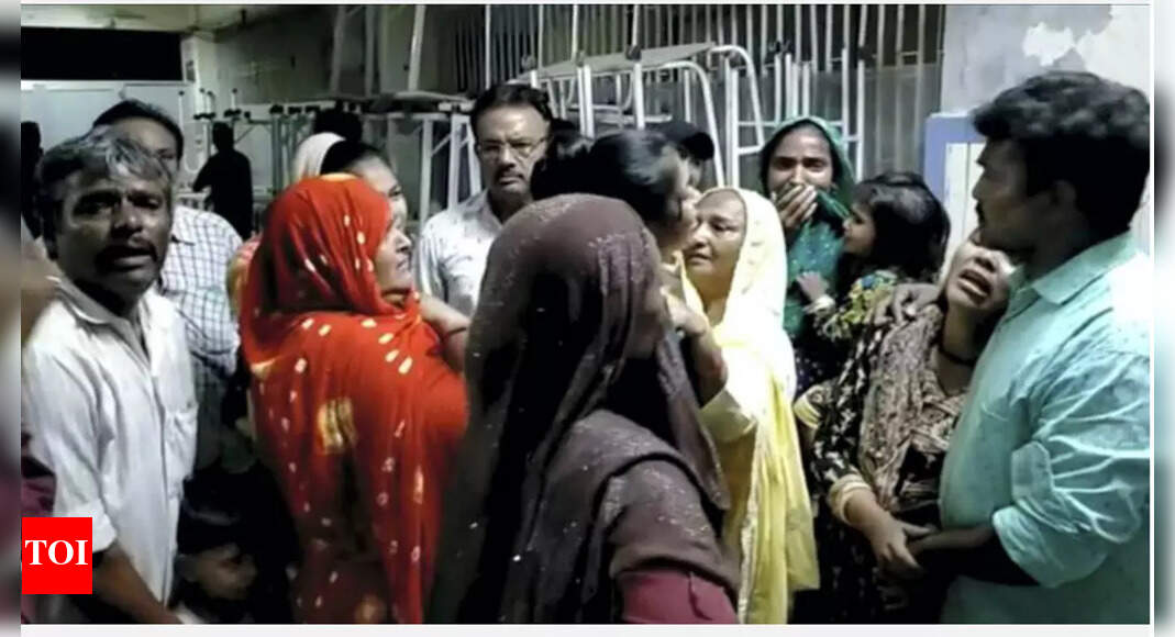 Cries, chaos drown Morbi hospital; docs struggle to handle injured
