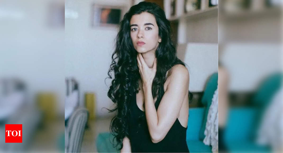 Saba Azad completes shooting of 'Minimum' | Hindi Movie News - Times of ...