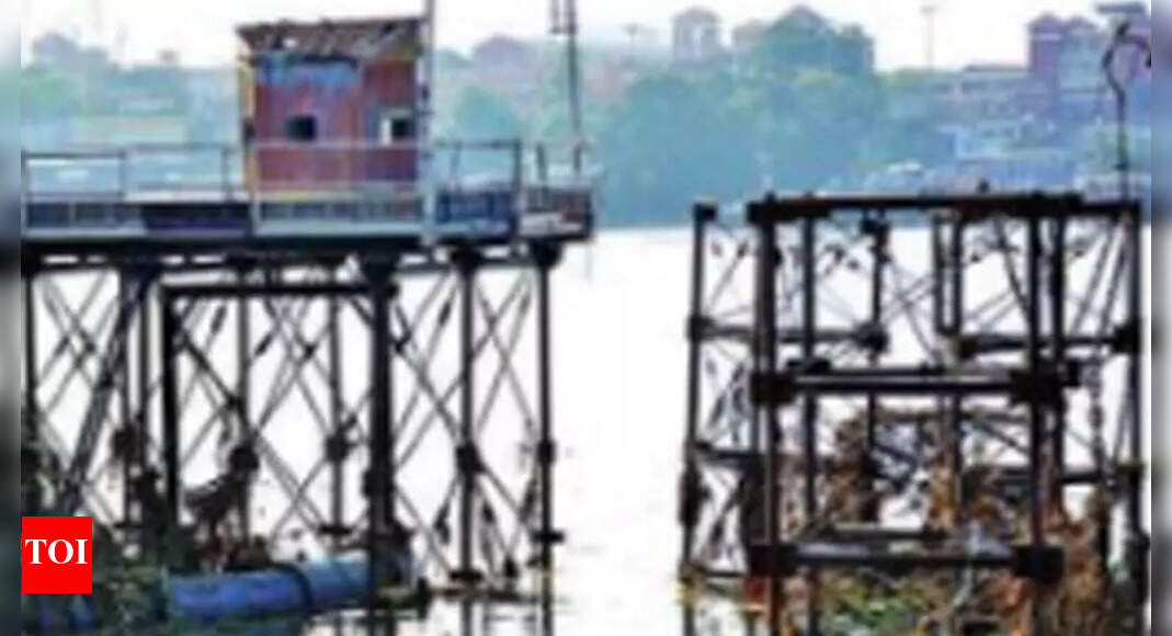 Immersion Material Choked Pipes, Caused Jorabagan Water Crisis