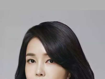 First Lady of South Korea is 50-years-old with skin of a 20-year-old