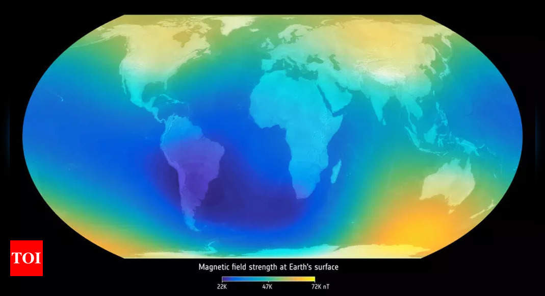 Mapping of static magnetic fields near the surface of mobile phones