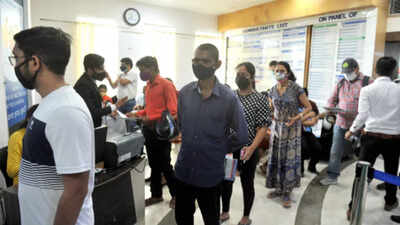 MBA graduates to manage crowds at Mumbai hospital