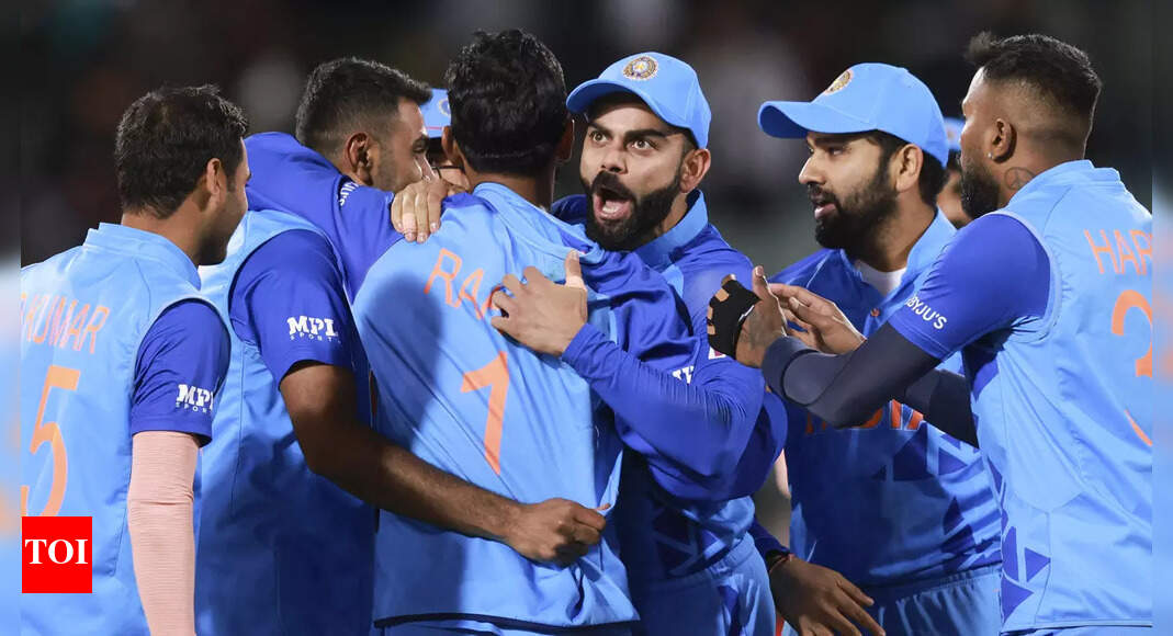 T20 WC Live: Virat, Suryakumar take India forward
