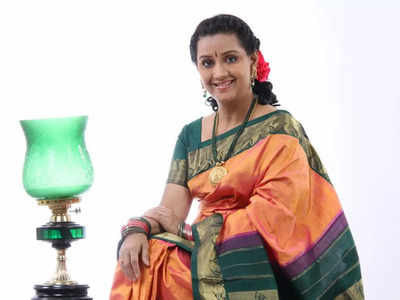 Menaka in TV show 'Red Carpet': If people still remember me as 'Oppol', it is because of KS Sethumadhavan sir