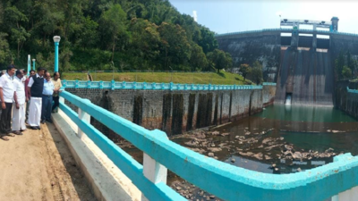 Work in full swing to install new shutter at Parambikulam dam: TN minister
