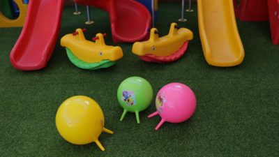 Mumbai: 3-year-old playing on a slide at mall falls & dies