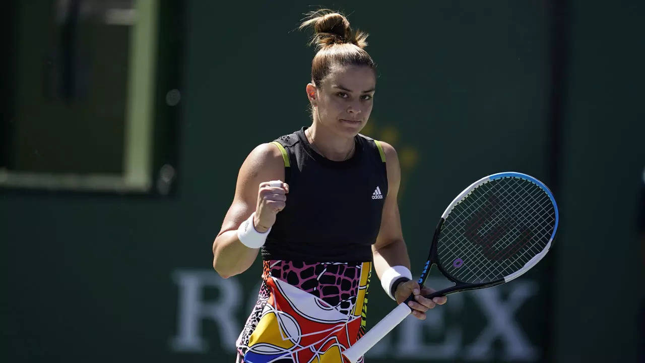 Maria Sakkari beats Aryna Sabalenka to reach last four of WTA Finals Tennis News