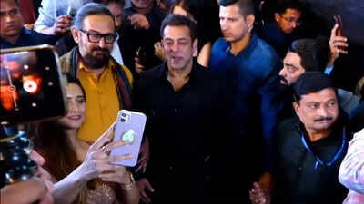 Despite tight security cover, Salman Khan gets mobbed at Akshay Kumar’s ‘Vedat Marathe Veer Daudle Saat’ launch