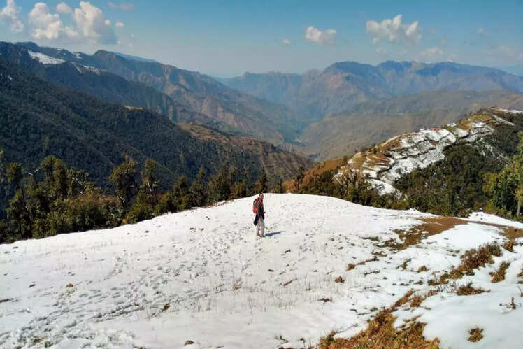 Nag Tibba Winter Trek in Uttarakhand
