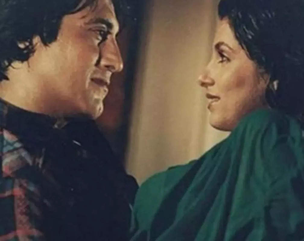 
When Vinod Khanna lost control and couldn’t stop himself while shooting an intimate bedroom scene with Dimple Kapadia
