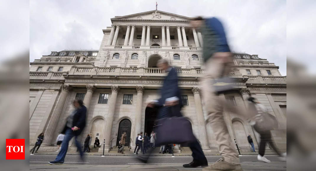 Bank of England makes biggest interest rate hike in 30 years – Times of India
