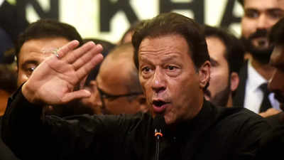 Pakistani leaders, military condemn attack on Imran Khan, PM Sharif demands report