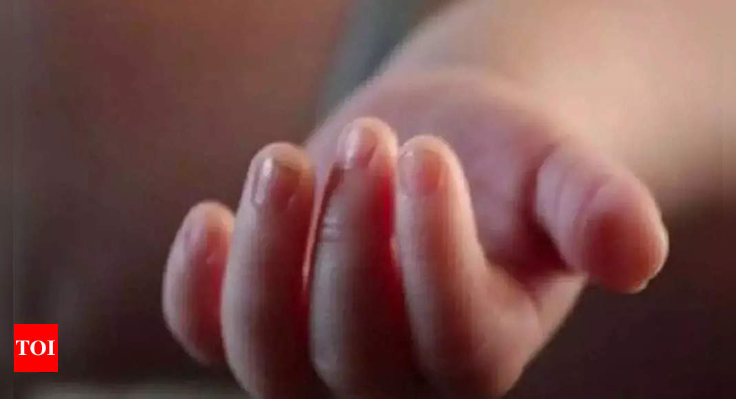 Turned away by hospital, mom & twin newborns die