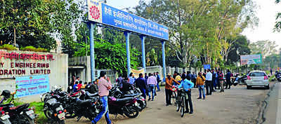 Without Pay For 12 Mnths, Hec Staff Stage Dharna | Ranchi News - Times ...