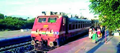 Now, electric loco to haul Madurai-Kovai intercity