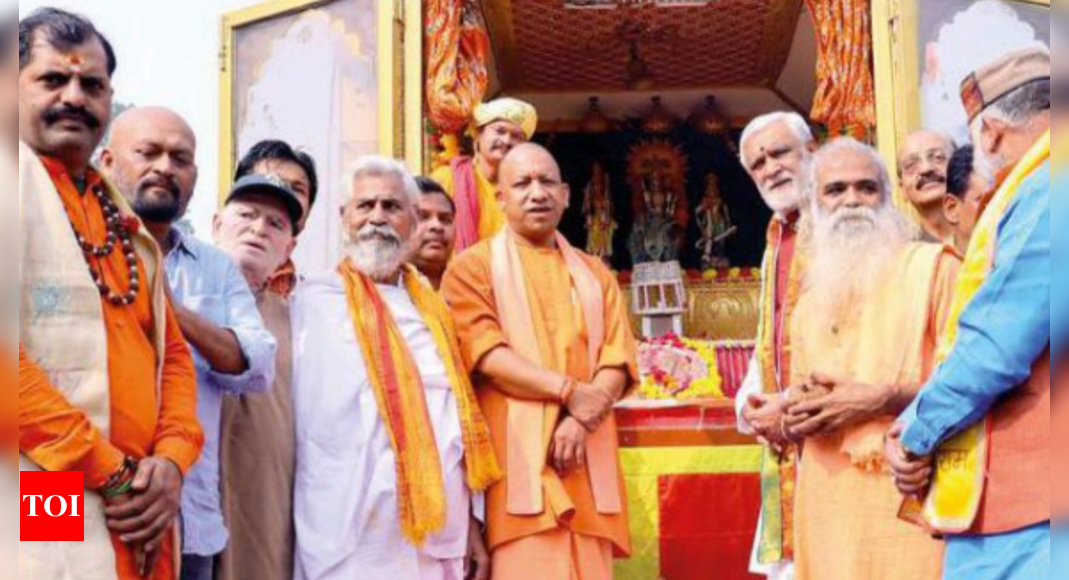 Yogi Adityanath: Uttar Pradesh CM Yogi Adityanath Flags Off Yatra ...