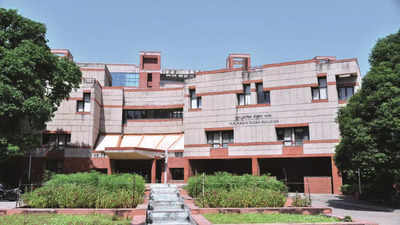 IIT-Kanpur celebrates 63rd Foundation Day by honoring alumni, faculty