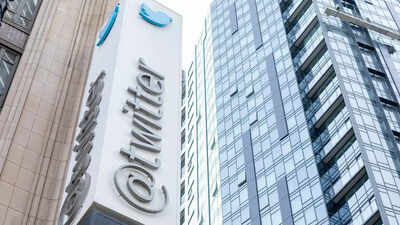Twitter sued following Silicon Valley sackings that will put 5,000 out of job