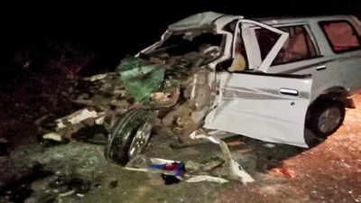 Madhya Pradesh: 11 die as SUV collides head-on with bus in Betul