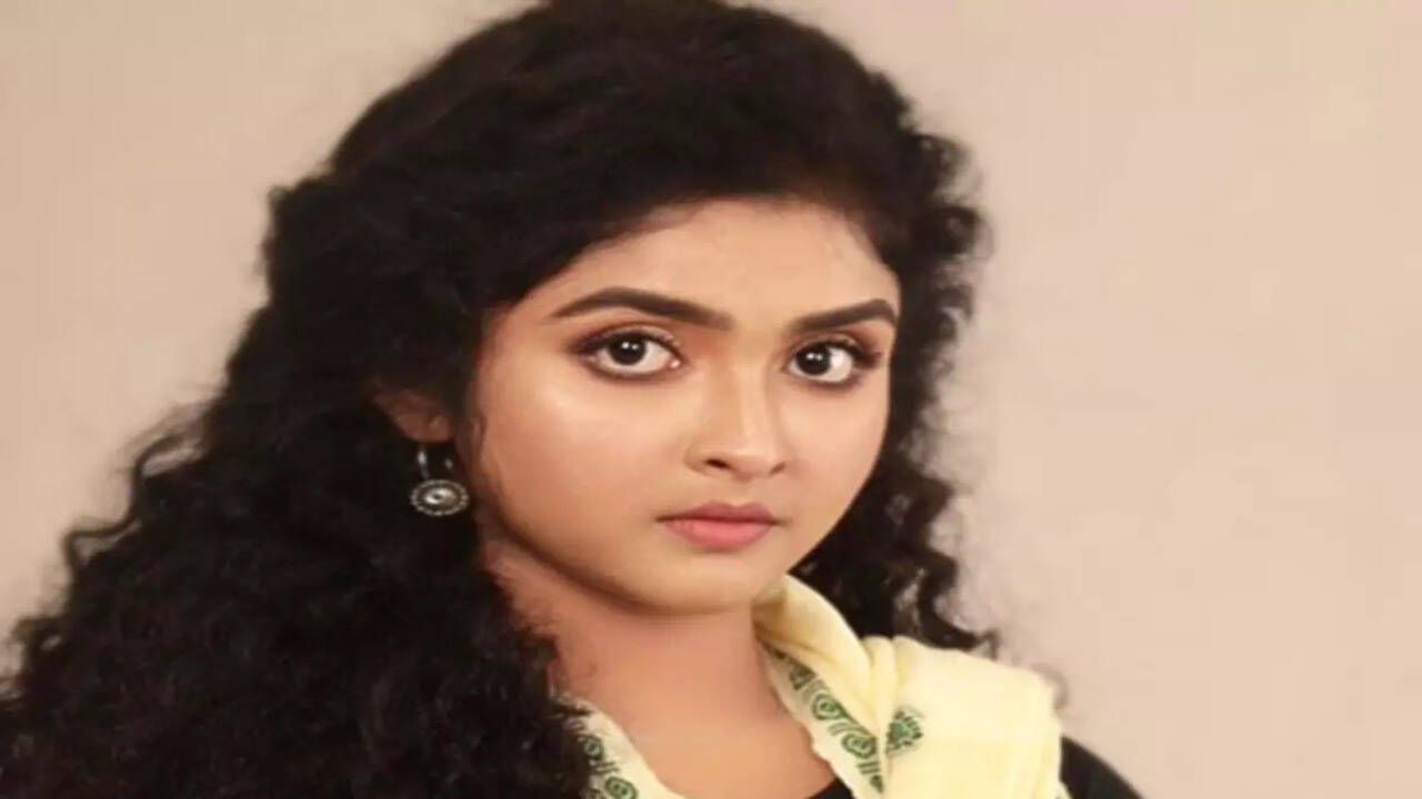 “I am happy to play a character close to my real age,” says actress Sudipta  Roy on 'Pherari Mon' - Times of India