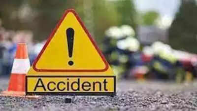 One killed, four injured as car rams into truck in Panipat