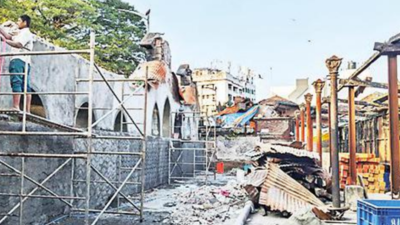 Pune: PWD starts renovation work at Shivaji Market