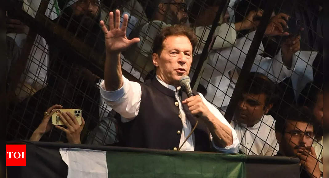 « Imran surpasse Shah Rukh et Salman Khan en talents d’acteur », déclare Fazl, chef du Mouvement démocratique pakistanais