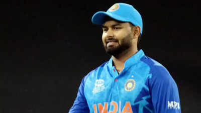 T20 World Cup: Shastri wants India to stick with 'X-factor' Rishabh Pant against England