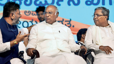 AICC chief Mallikarjun Kharge likely to be glue that unites Karnataka Congress