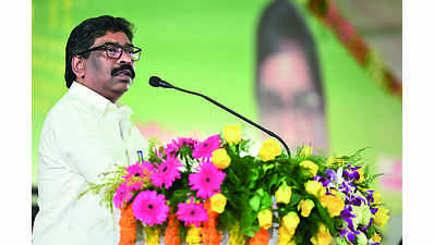 Hemant goes after BJP with all guns blazing