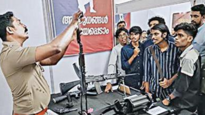 Kochi: Pavilion set up by police draws crowd