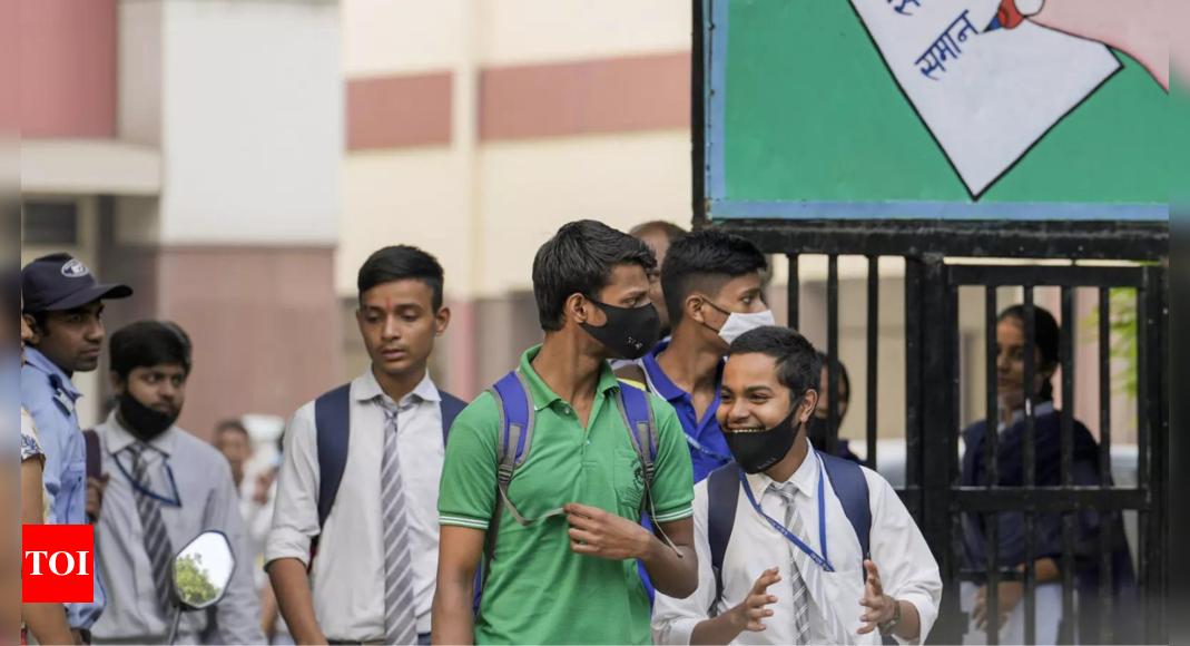 Delhi Schools Closed After Air Quality Worsened To Reopen From ...