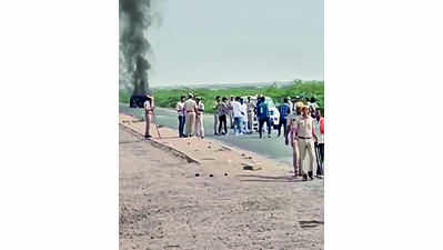 Goons attempt to run over protesters at Barmer refinery