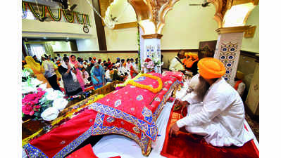 Special prayers and langars mark Guru Nanak Jayanti celebrations