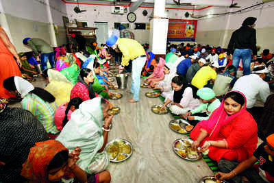 Special prayers and langars mark Guru Nanak Jayanti celebrations