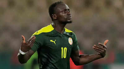 Senegal sweating on Sadio Mane's fitness forward suffers leg injury