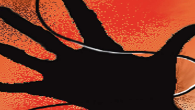 Mumbai girl loses arm after jolt from wire in Aligarh
