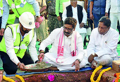 CM lays foundation of ₹1,300 cr lift irrigation project in Dumka