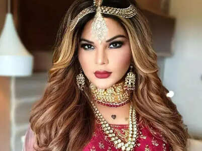 FIR filed against Rakhi Sawant