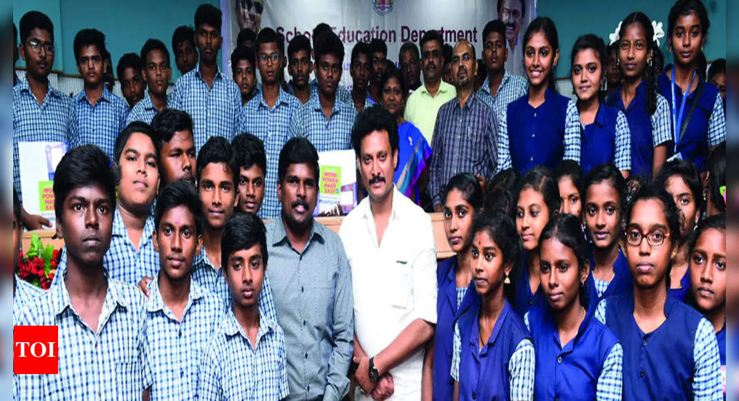 Trichy: 67 Govt School Students To Fly To Uae On Edu Tour Today ...