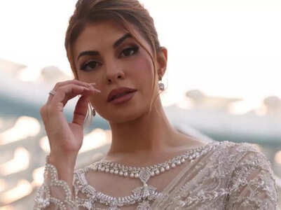 Video: Jacqueline arrives for bail hearing