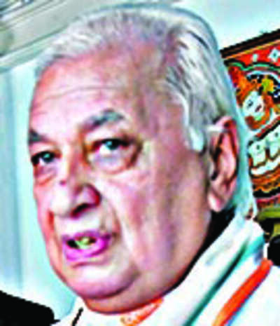 Govt removes guv as chancellor of Kerala Kalamandalam