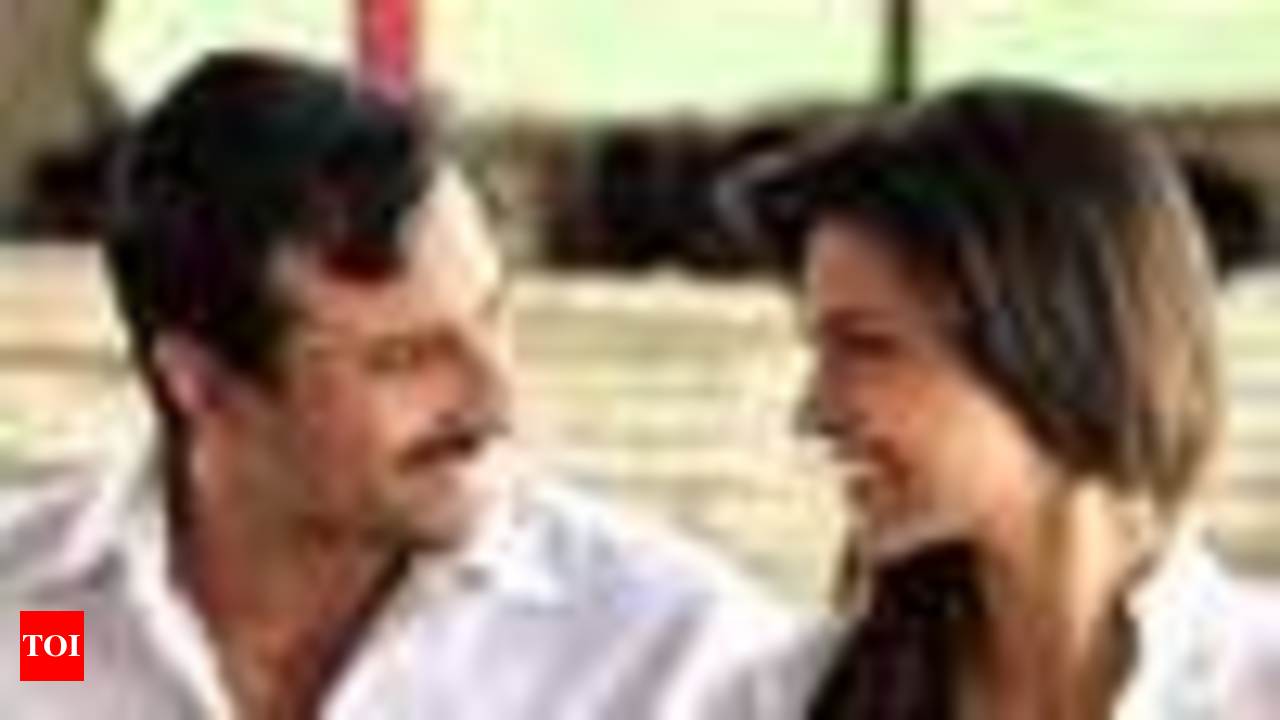 Watch Aarakshan Full movie Online In HD | Find where to watch it online on  Justdial UK
