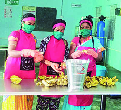Dry food items made of banana for markets abroad