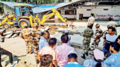 PCMC resumes drive, razes over 30 illegal structures in Wakad & Ravet