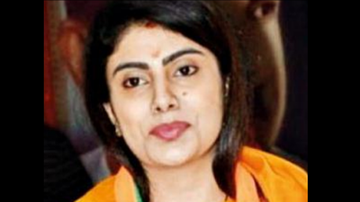 Gujarat elections 2022: Cricketer Ravindra Jadeja’s wife Rivaba to begin political innings from Jamnagar (north)