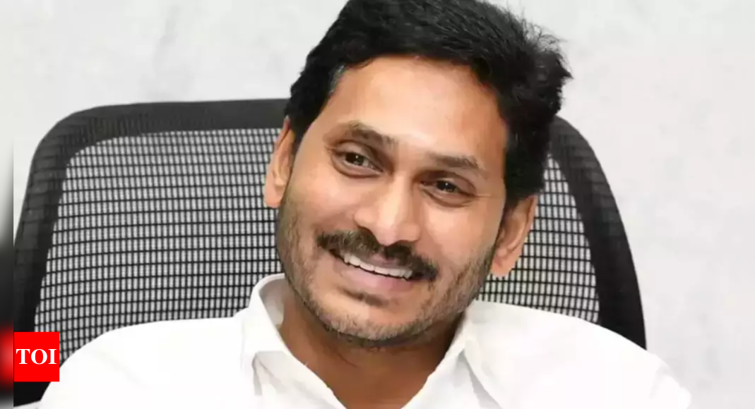 Jagan Ys Jagan Mohan Reddy Floods Guntur With Cm Flexies Visakhapatnam News Times Of India 2677