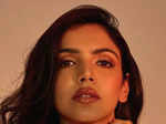 Fashion-forward actress Shriya Pilgaonkar is the daughter of Sachin Pilgaonkar & Supriya Pilgaonkar.