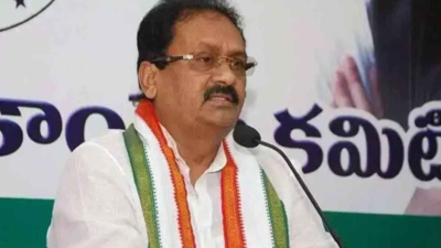 Telangana: Congress finds fault with TRS govt for not celebrating Moulana Azad's birth anniversary
