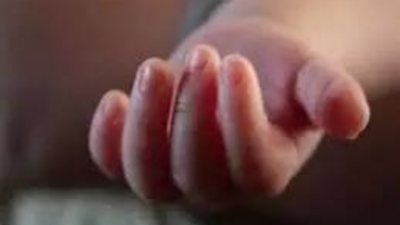 Mumbai: Newborn found floating in sea near Bandra by auto driver and woman cop dies